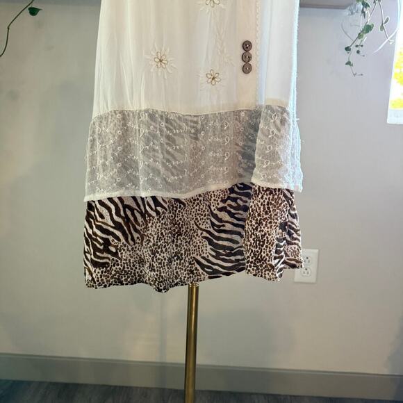 Raya Sun Boho Double Tiered Surplice Dress Embroidered Daisy Animal Print Large - Picture 6 of 9